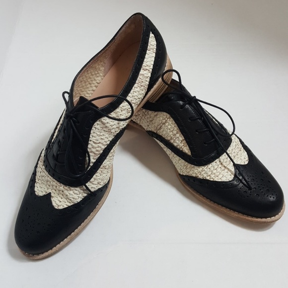 Stuart Weitzman Shoes - Stuart Weitzman Dandy Wingtip Oxford
